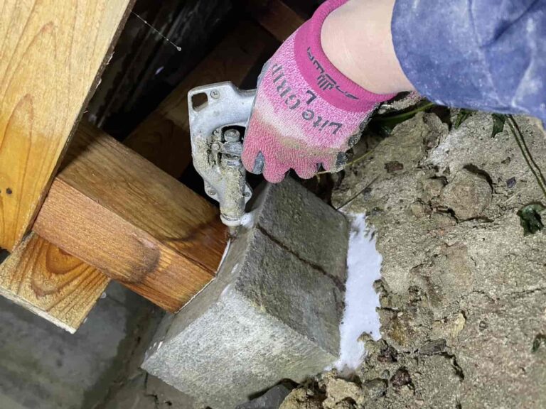 シロアリ消毒工事｜和歌山県岩出市