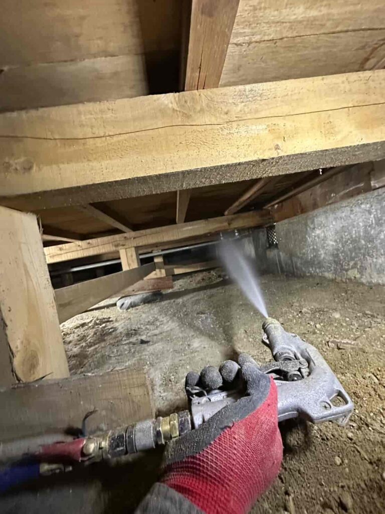 シロアリ予防消毒・防腐防カビ剤散布工事｜名古屋市東区