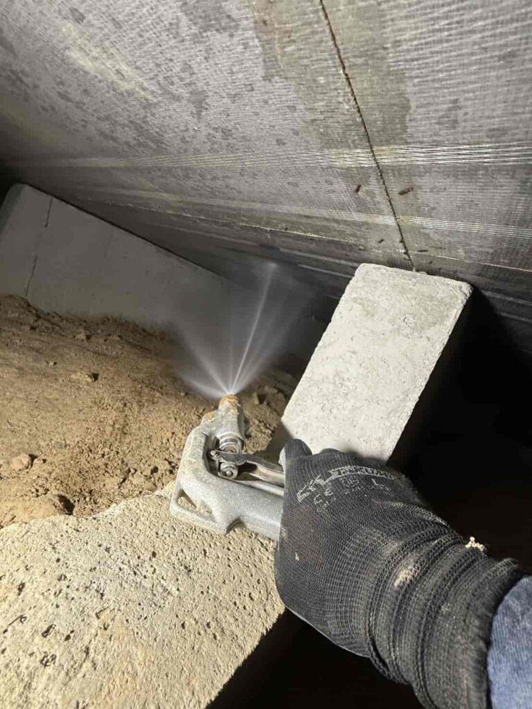 豊能町新光風台（大阪府豊能郡）　白アリ予防消毒工事