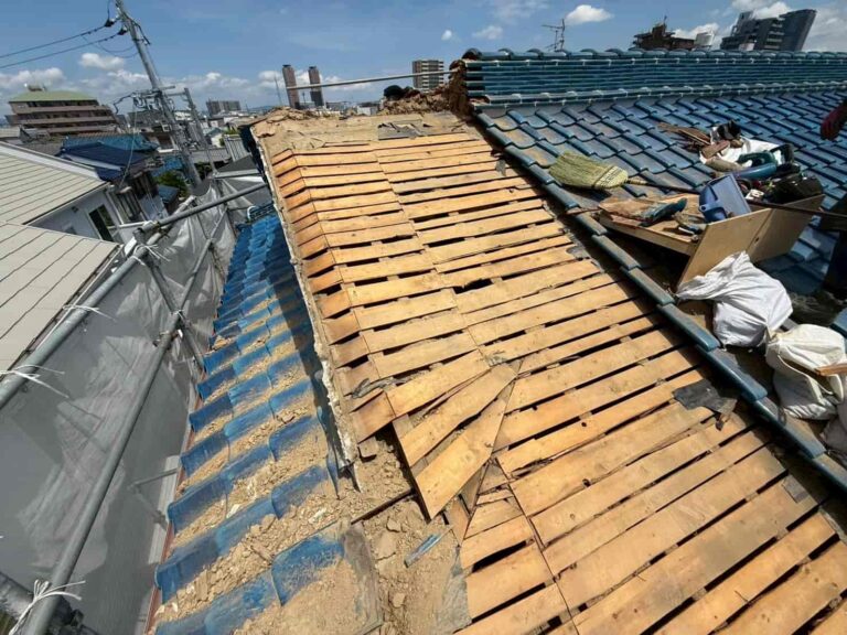 雨漏りを散水調査で特定｜門真市で屋根改修工事を実施