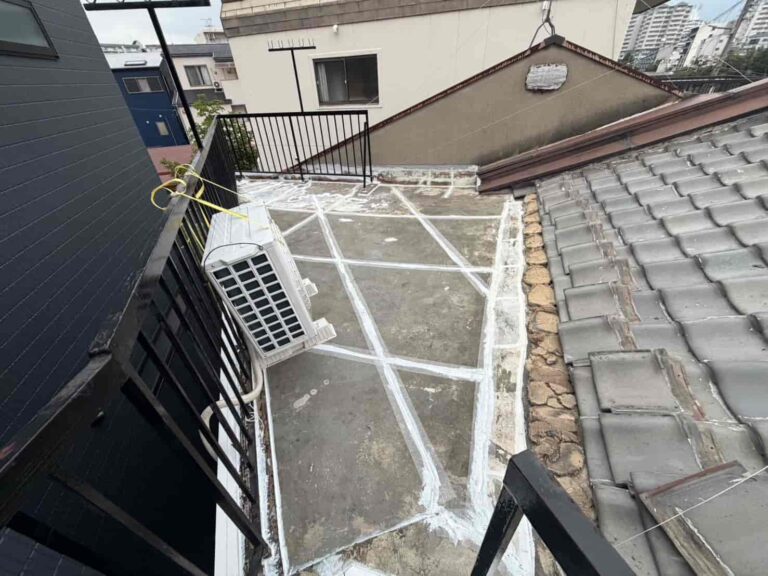 屋上の防水劣化による雨漏りを修理 大阪市東淀川区